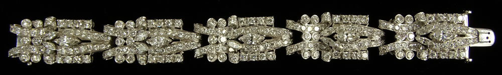 Beautiful Quality Art Deco approx. 25.0 Carat Round and Marquise Cut Diamond and Platinum Bracelet.