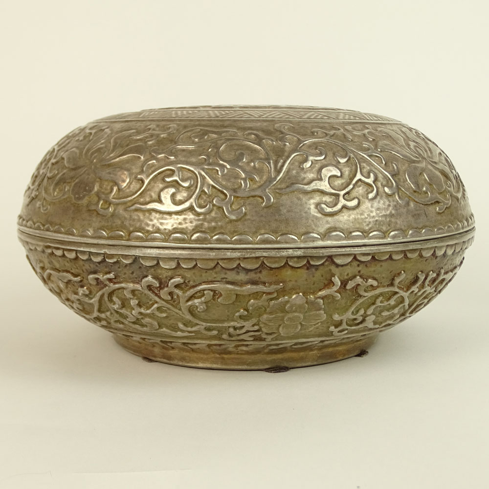 Vintage Large Chinese Round Covered Box.