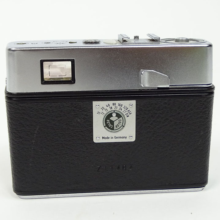 Vintage Zeiss Tenax Camera with Tessar Lens and Leather Case.