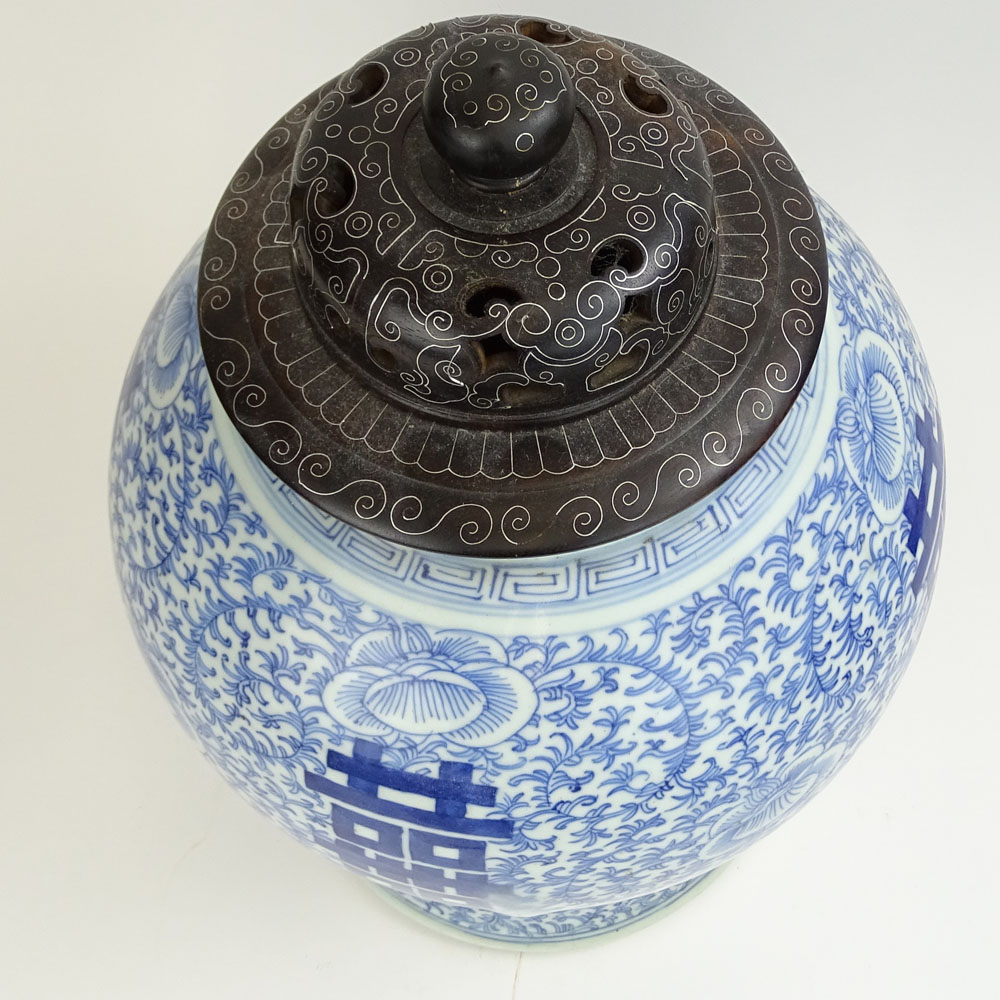 Chinese Qing Dynasty 19th Century Blue and White Porcelain "Double Happiness" Jar with later Carved Wood Lid.