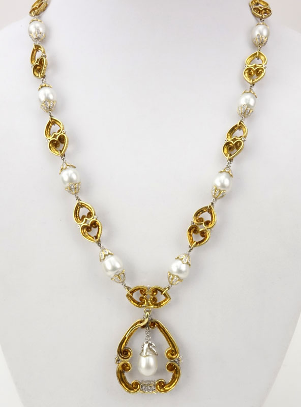 14.0 Carat Round Brilliant Cut Diamond, 13 Large 13-16mm Baroque White Pearl and Heavy 18 Karat Yellow Gold Pendant Necklace