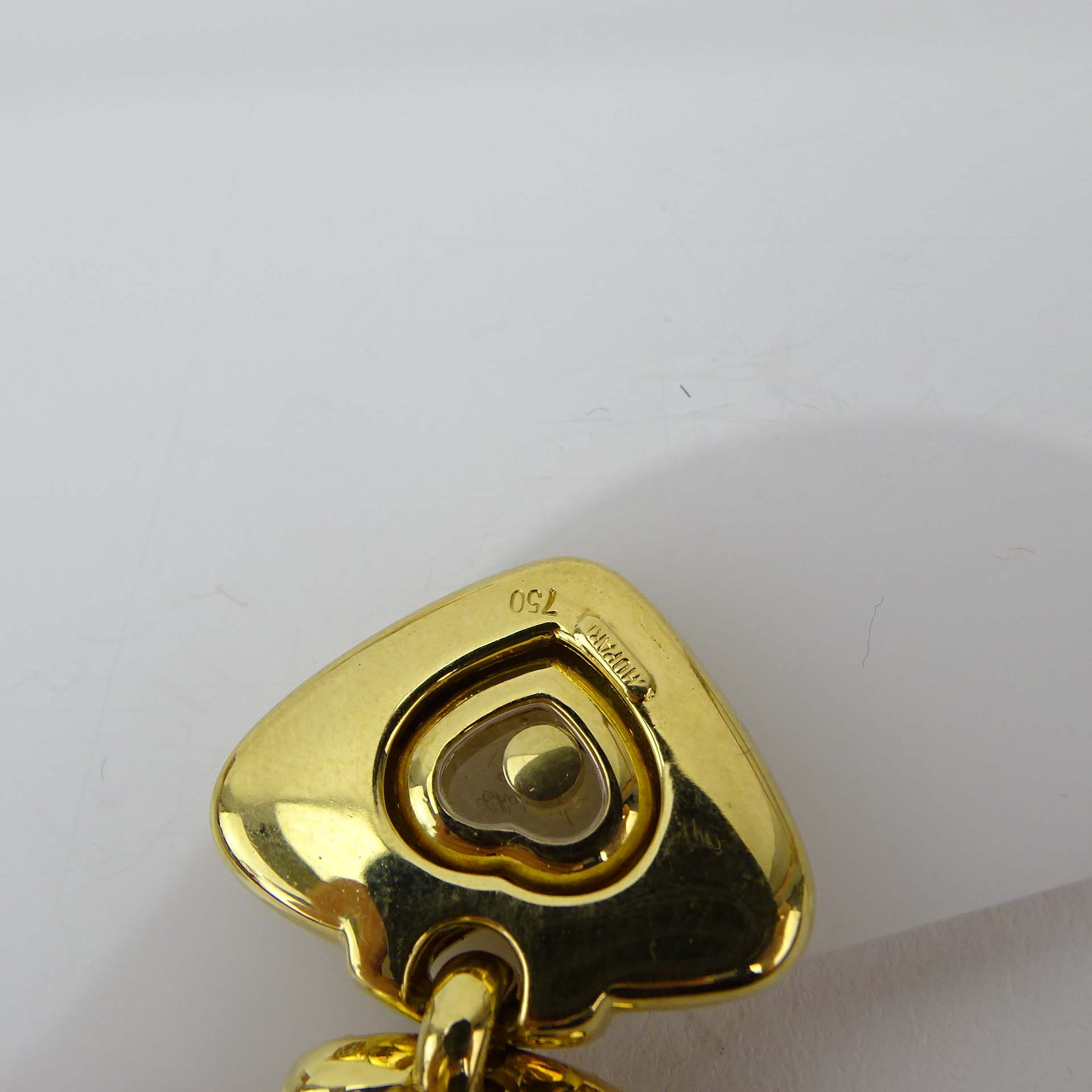 Chopard Approx. 2.50 Carat Diamond and 18 Karat Yellow Gold Pendant Screw back Earrings.