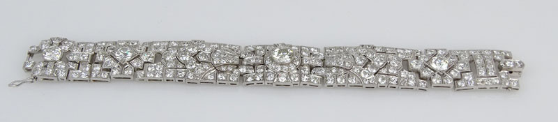 Fine Quality Circa 1920s Art Deco Approx. 21.5 Carat Old European Cut Diamond and Platinum Bracelet.