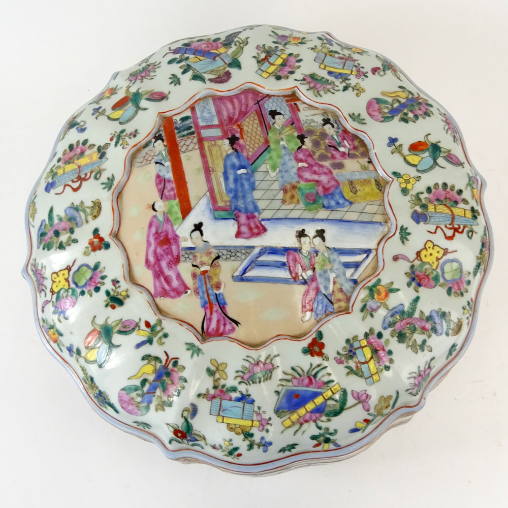 Chinese Rose Medallion Lobbed Porcelain Wedding Box.