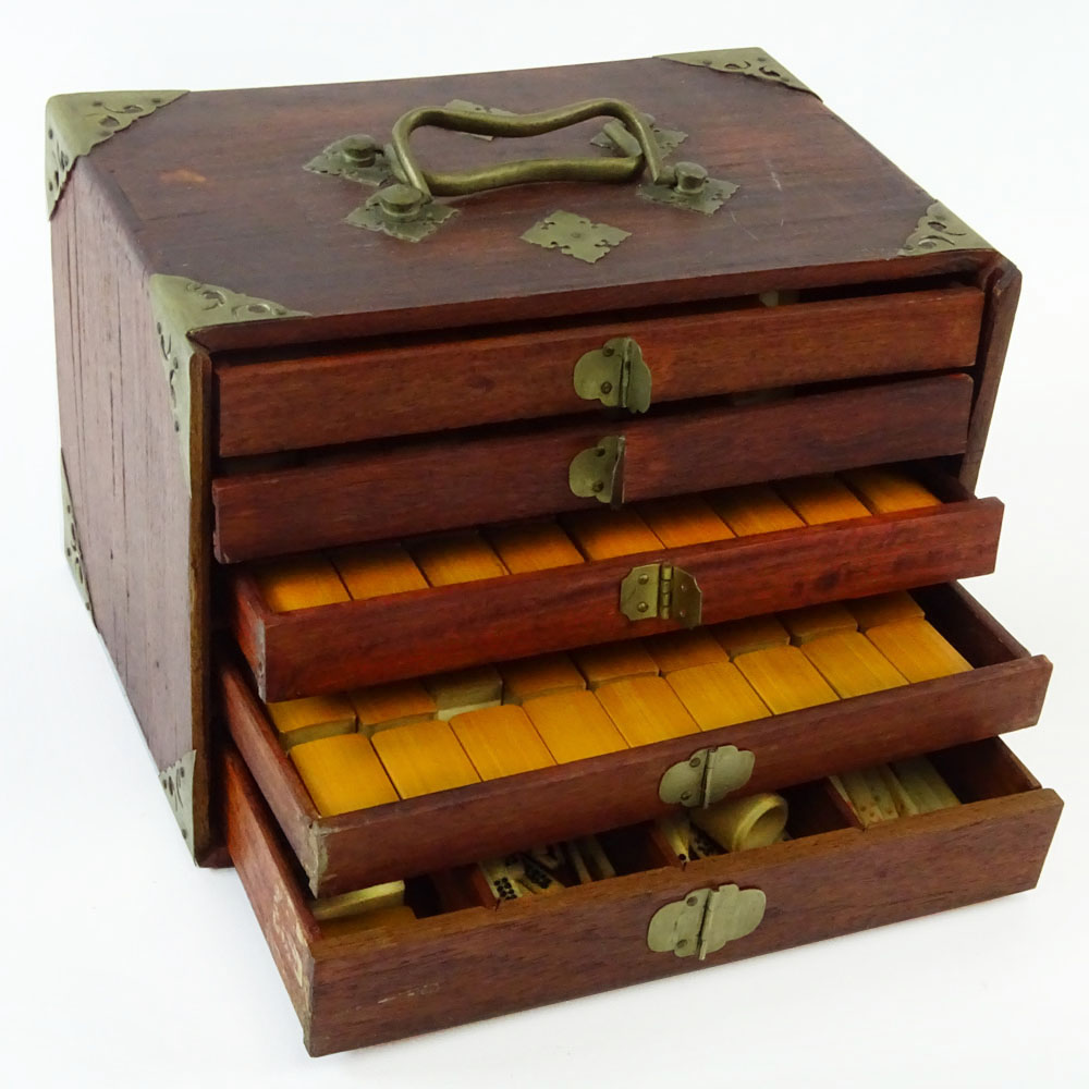 Vintage Chinese Mahjong Set in wood case.