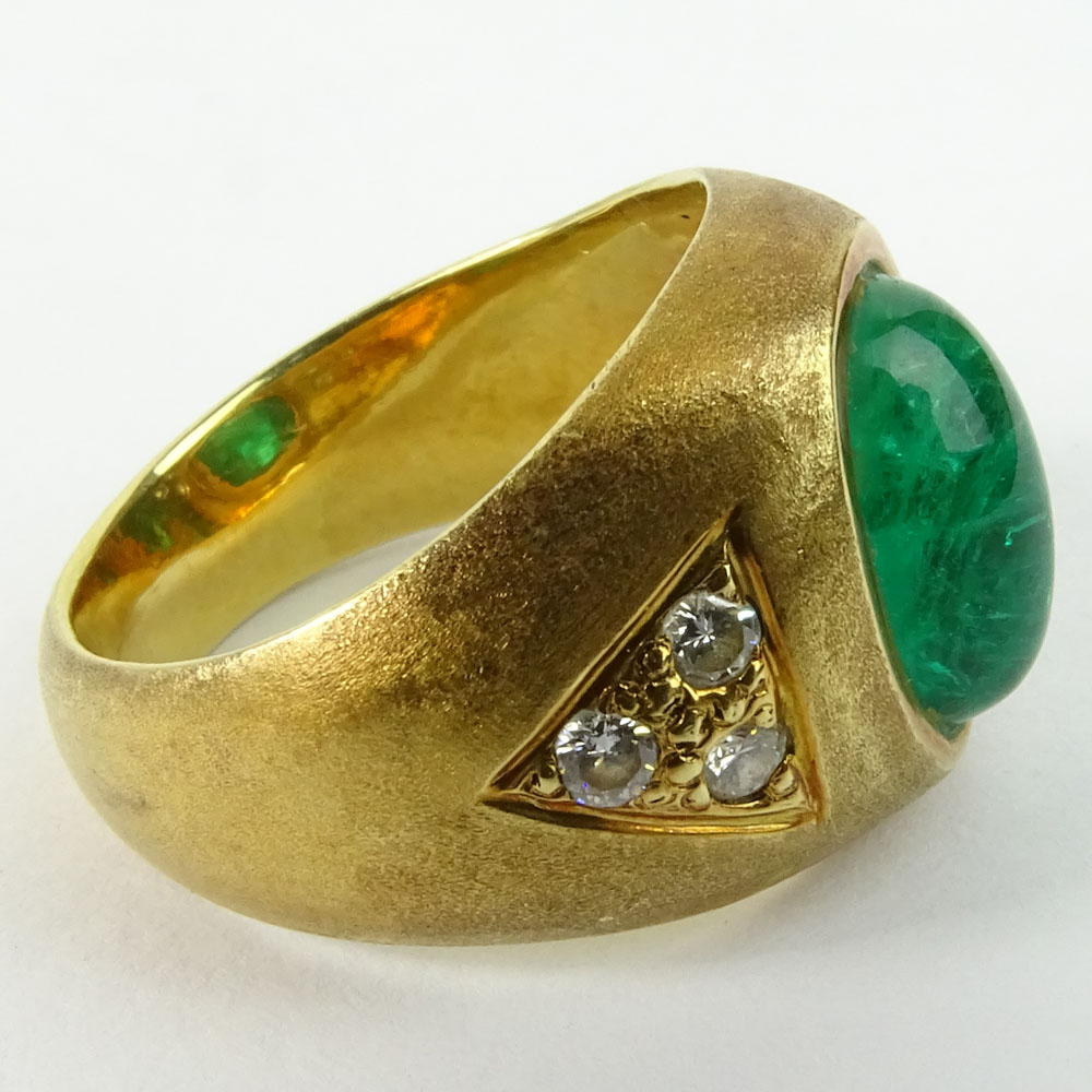 Men's Vintage Cabochon Emerald, Round Cut Diamond and 18 Karat Yellow Gold Ring.