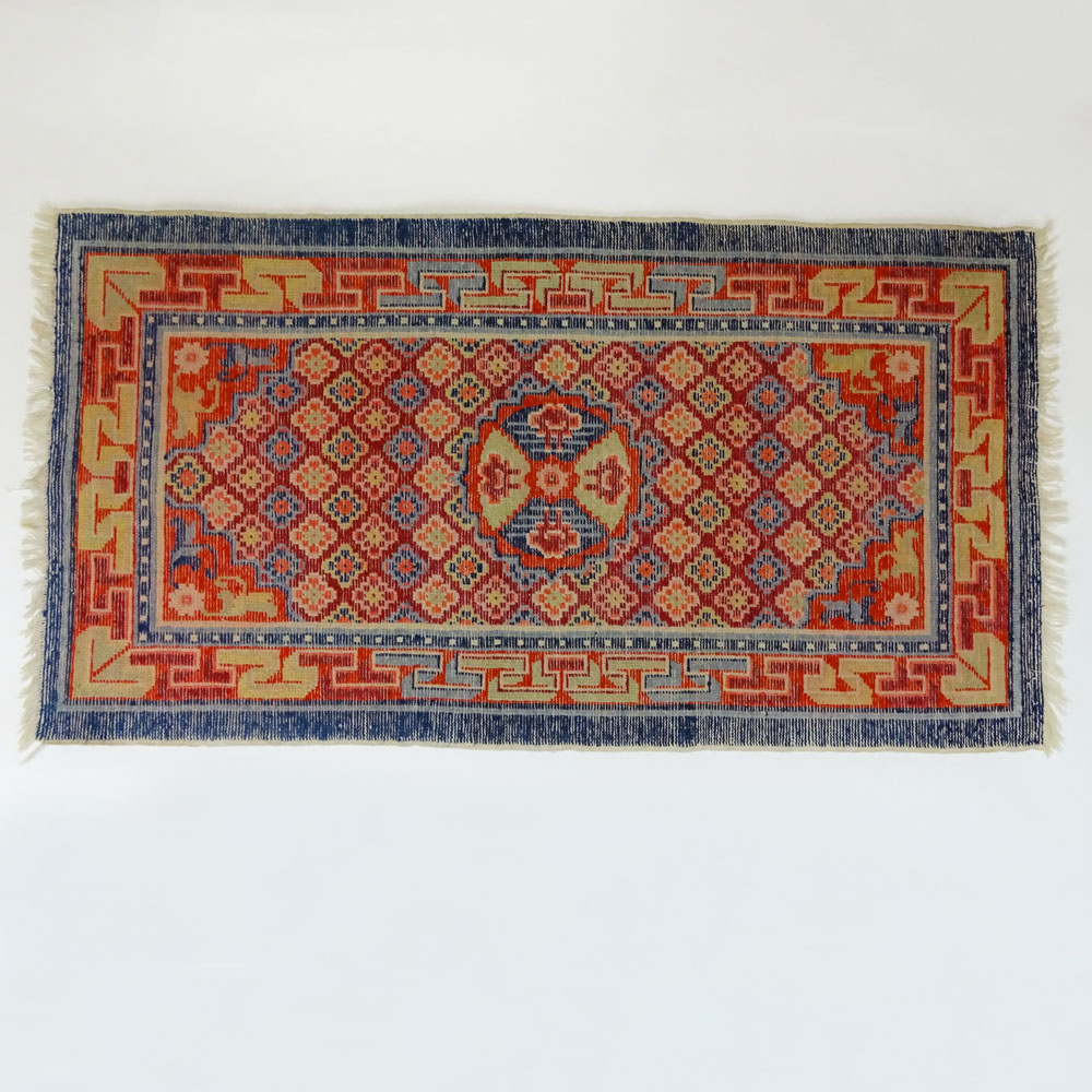 Early 20th Century Chinese Wool Rug, 