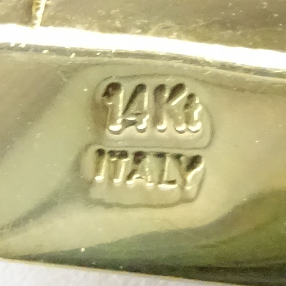 Lady's Italian Approx. 5.50 Carat Round Brilliant Cut Diamond and 14 Karat Yellow Gold Geometric Link Bracelet.