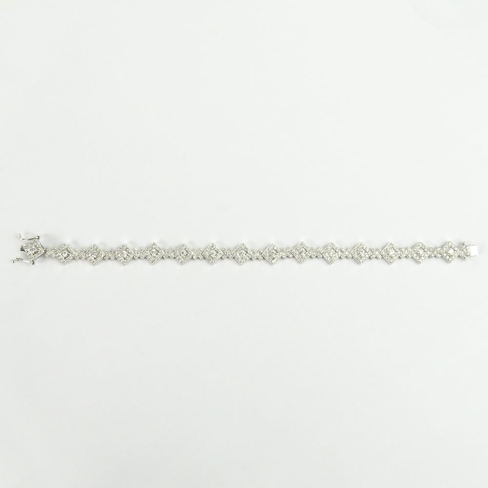 Lady's Approx. 2.25 Carat Round Brilliant Cut Diamond and 18 Karat White Gold Bracelet.