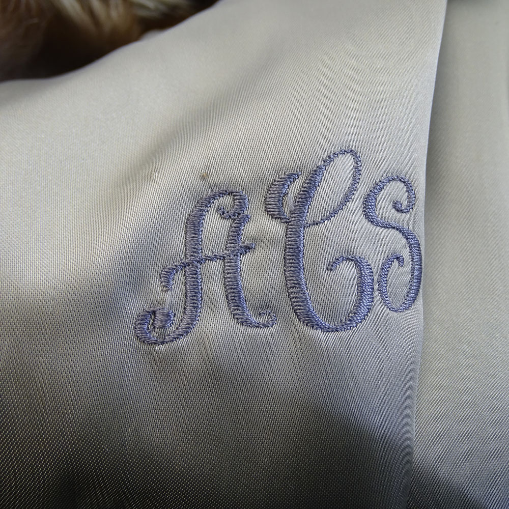 Ladies Silver Fox Fur Coat. Raglan Sleeves Shawl Collar.