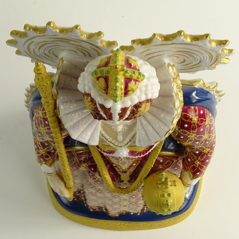 Royal Worcester Porcelain Figurine "Queen Elizabeth" 
