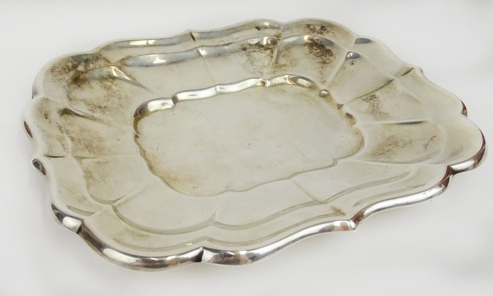 Vintage Reed & Barton Sterling Silver gravy/sauce boat and liner in the Windsor pattern.