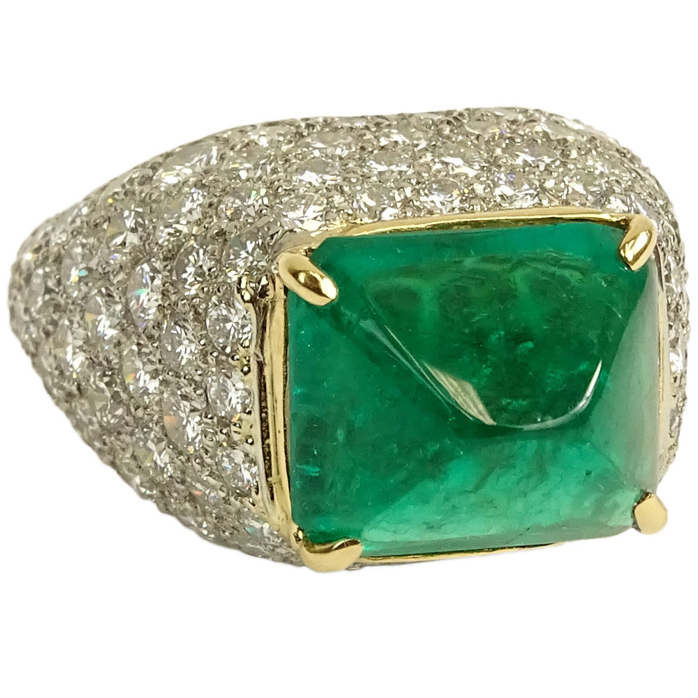 Very Fine Quality GIA Certified 5.87 Carat Sugarloaf Cabochon Colombian Emerald, 8.0 Carat Round Cut Diamond, Platinum and 18 Karat Yellow Gold Ring. 