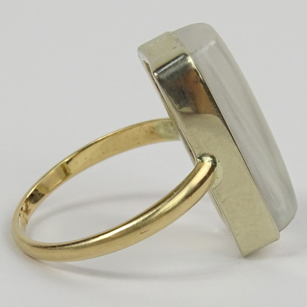 Vintage 14 Karat Yellow Gold and Moonstone Ring.