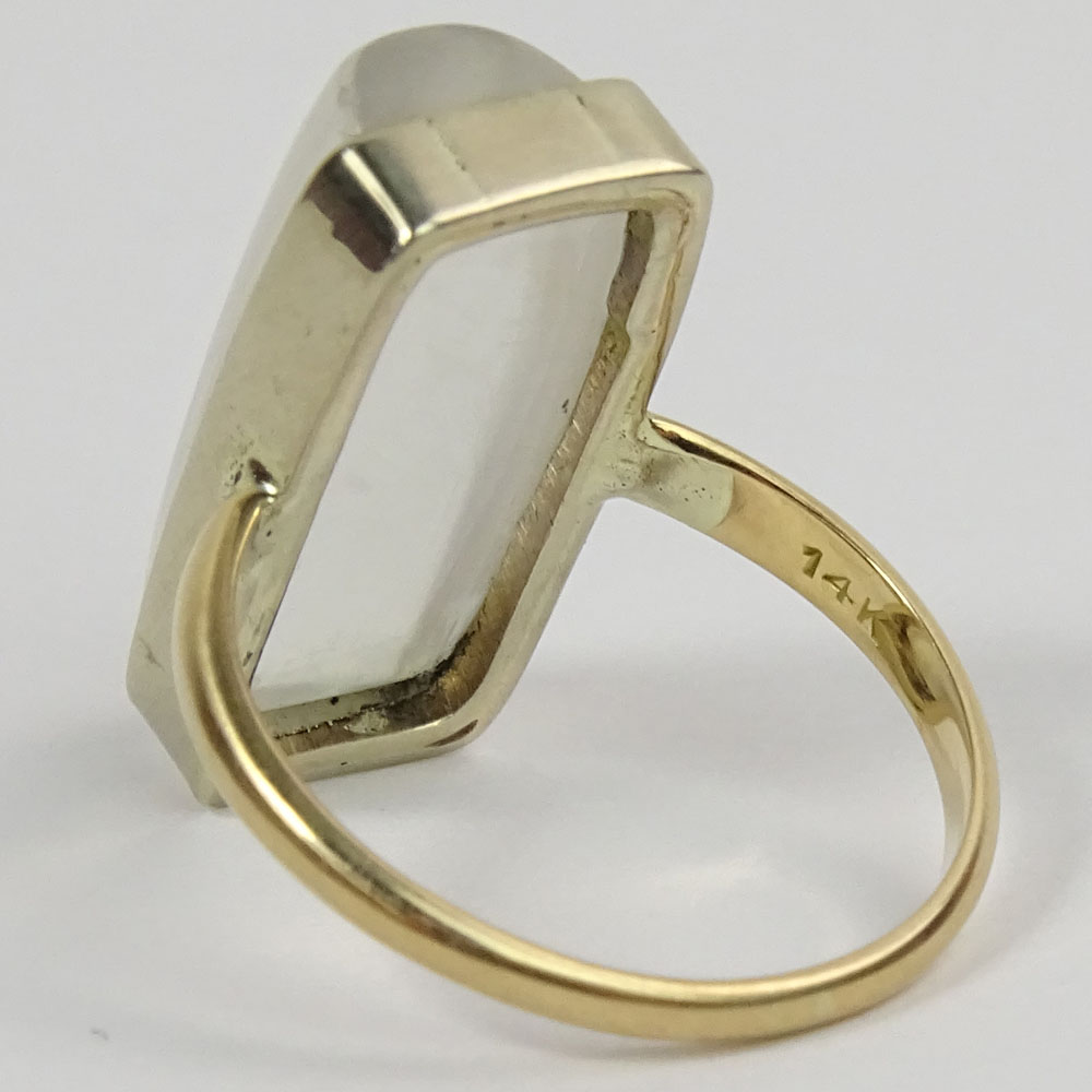 Vintage 14 Karat Yellow Gold and Moonstone Ring.