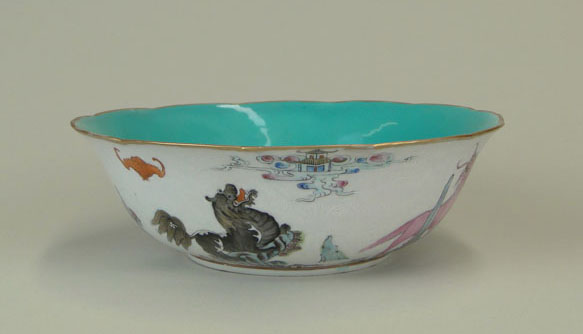 19th Century Chinese Porcelain Bowl.