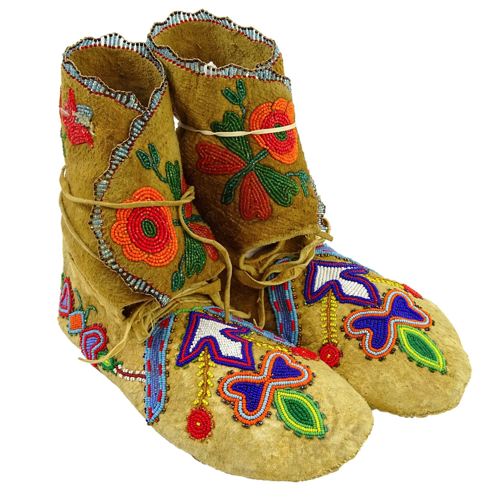 Vintage Native American Beaded High Top Moccasins.