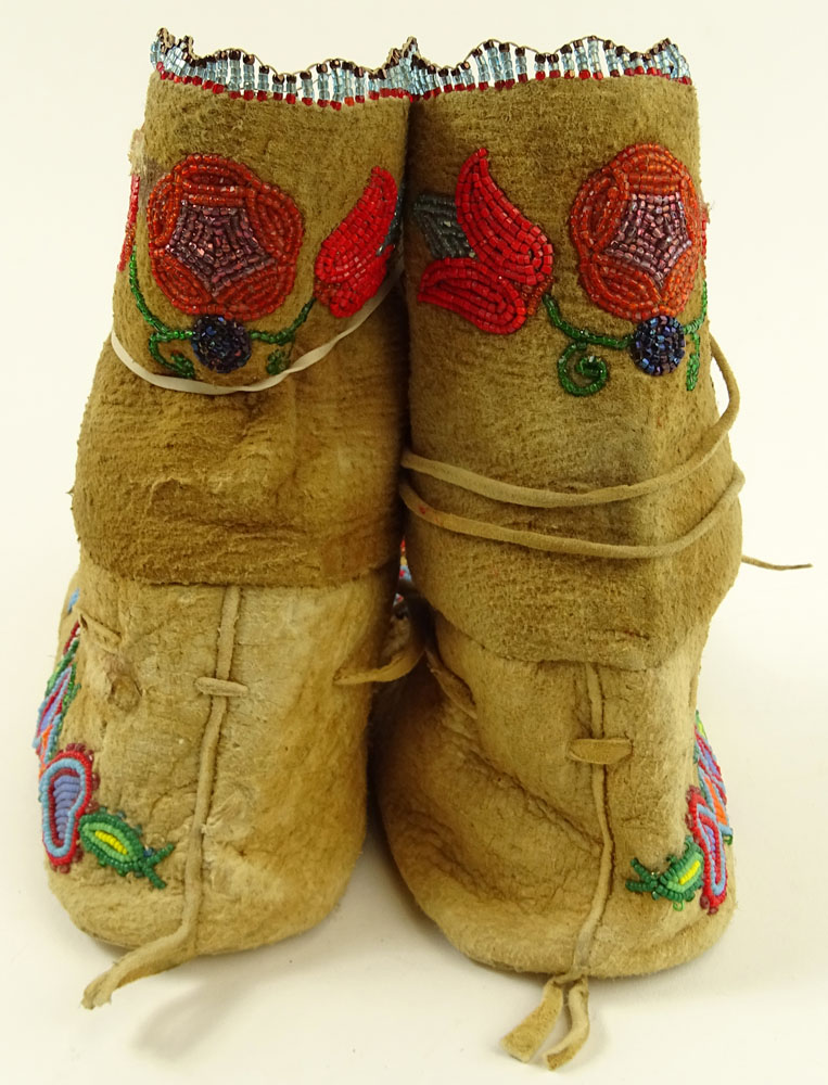 Vintage Native American Beaded High Top Moccasins.
