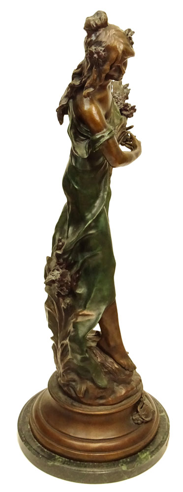 Patinated bronze sculpture on marble base "Reine Des Pres" 