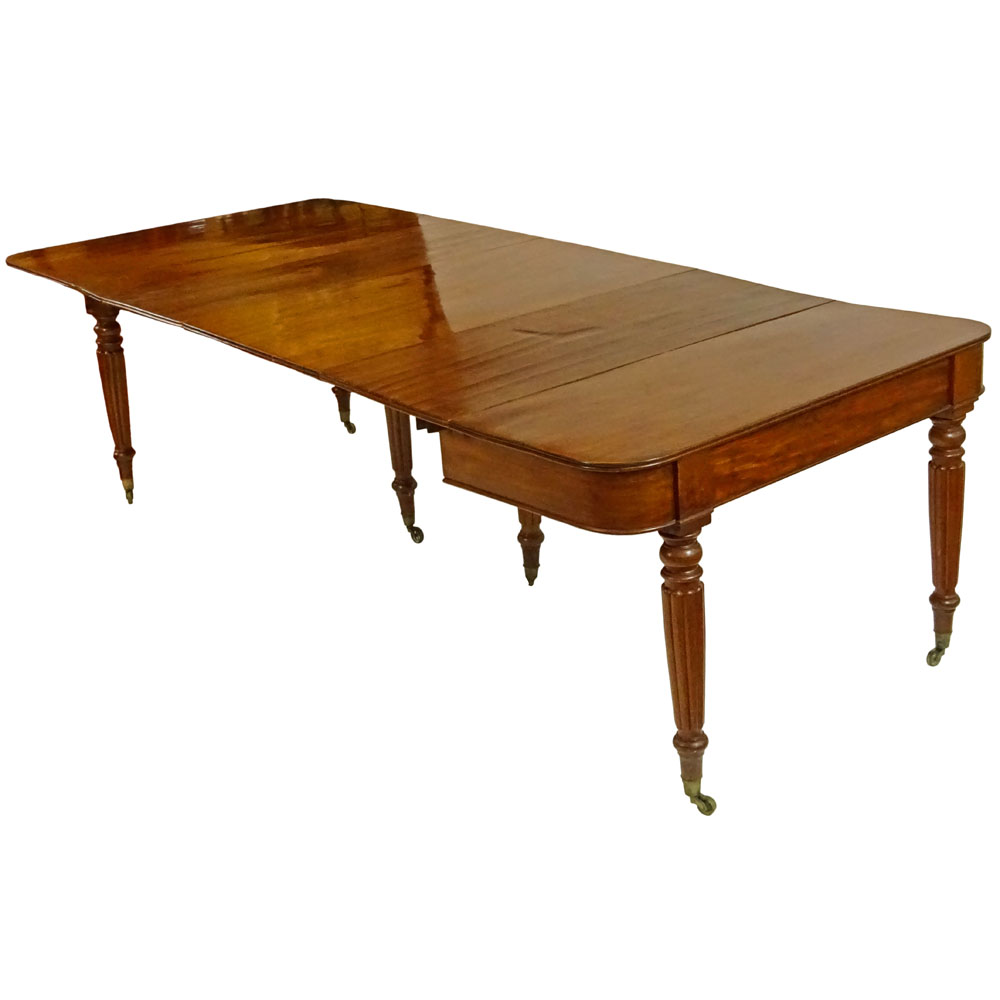 English William IV Mahogany Extending Dining Table.