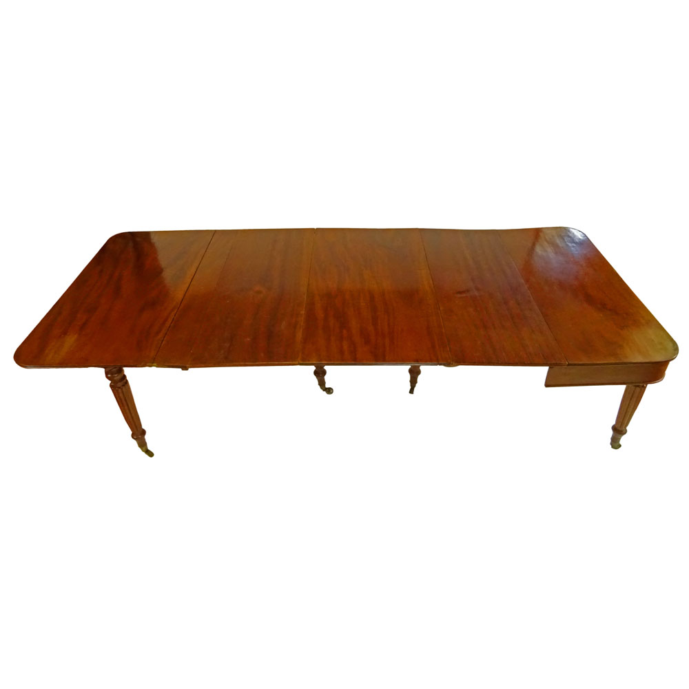 English William IV Mahogany Extending Dining Table.