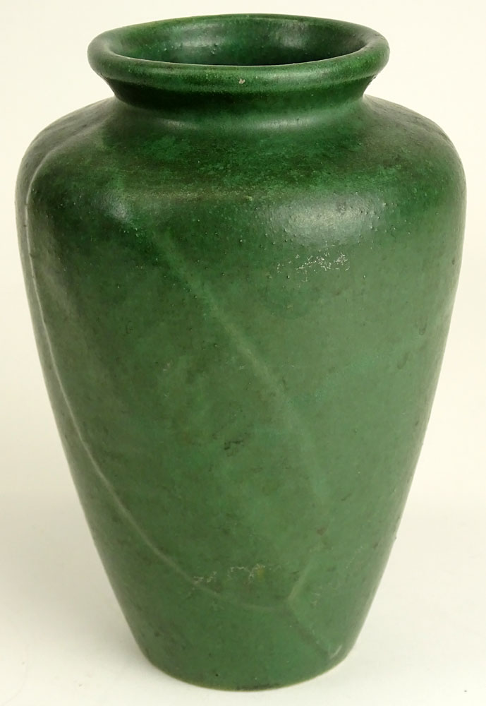 Vintage Zanesville Pottery Tobacco Leaf Vase.
