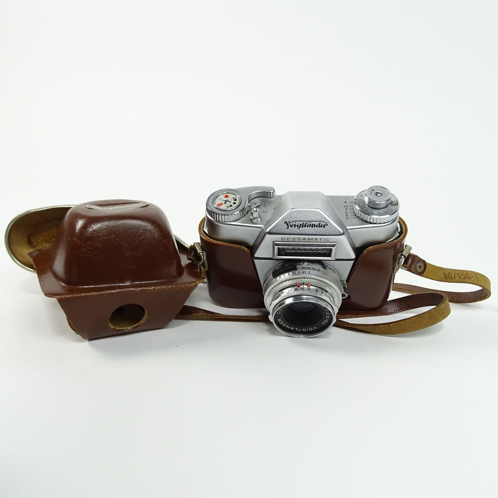 Vintage Voigtlander Bessamatic Camera with Leather Case.