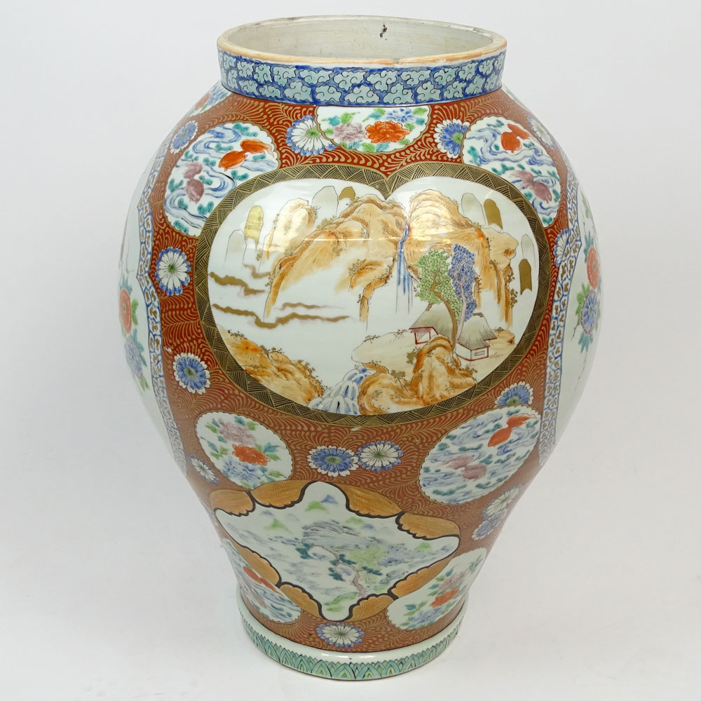 Large Japanese Imari Vase.