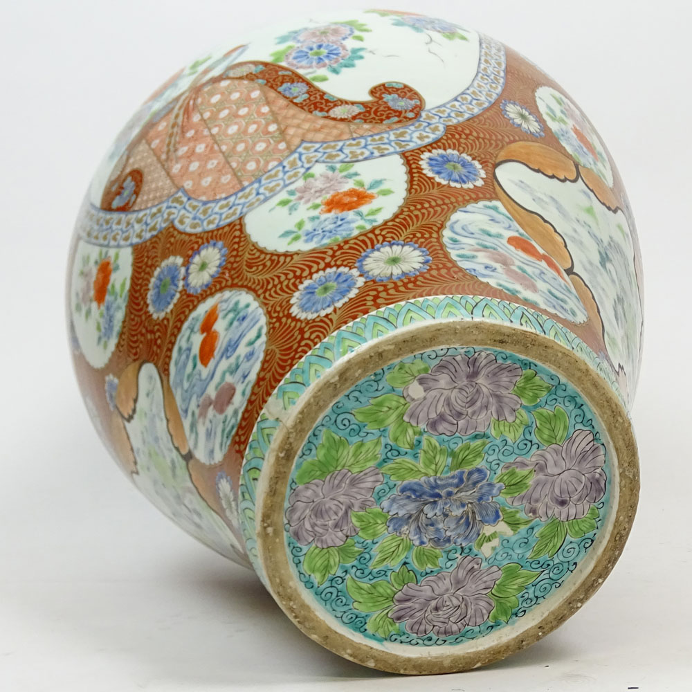 Large Japanese Imari Vase.