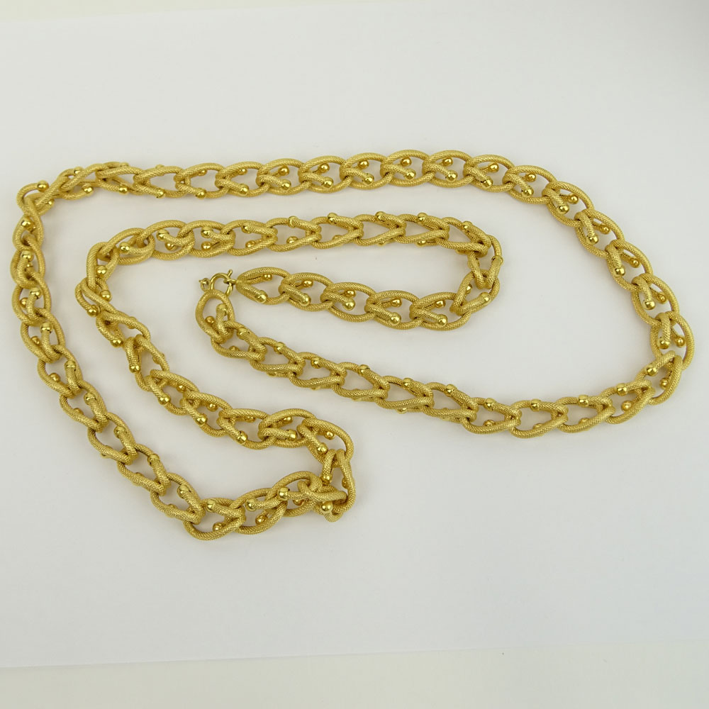 Vintage Long 14 Karat Yellow Gold Necklace.