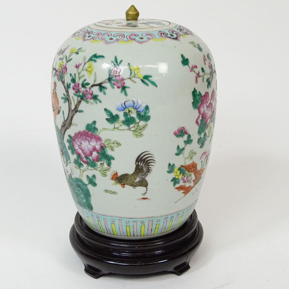 Antique Chinese Export Famille Verte Porcelain Ginger Jar. Decorated with Chickens throughout.