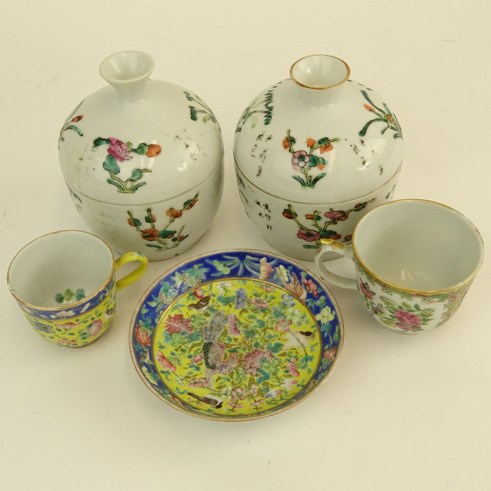 Lot of 5 Chinese Porcelain Items.