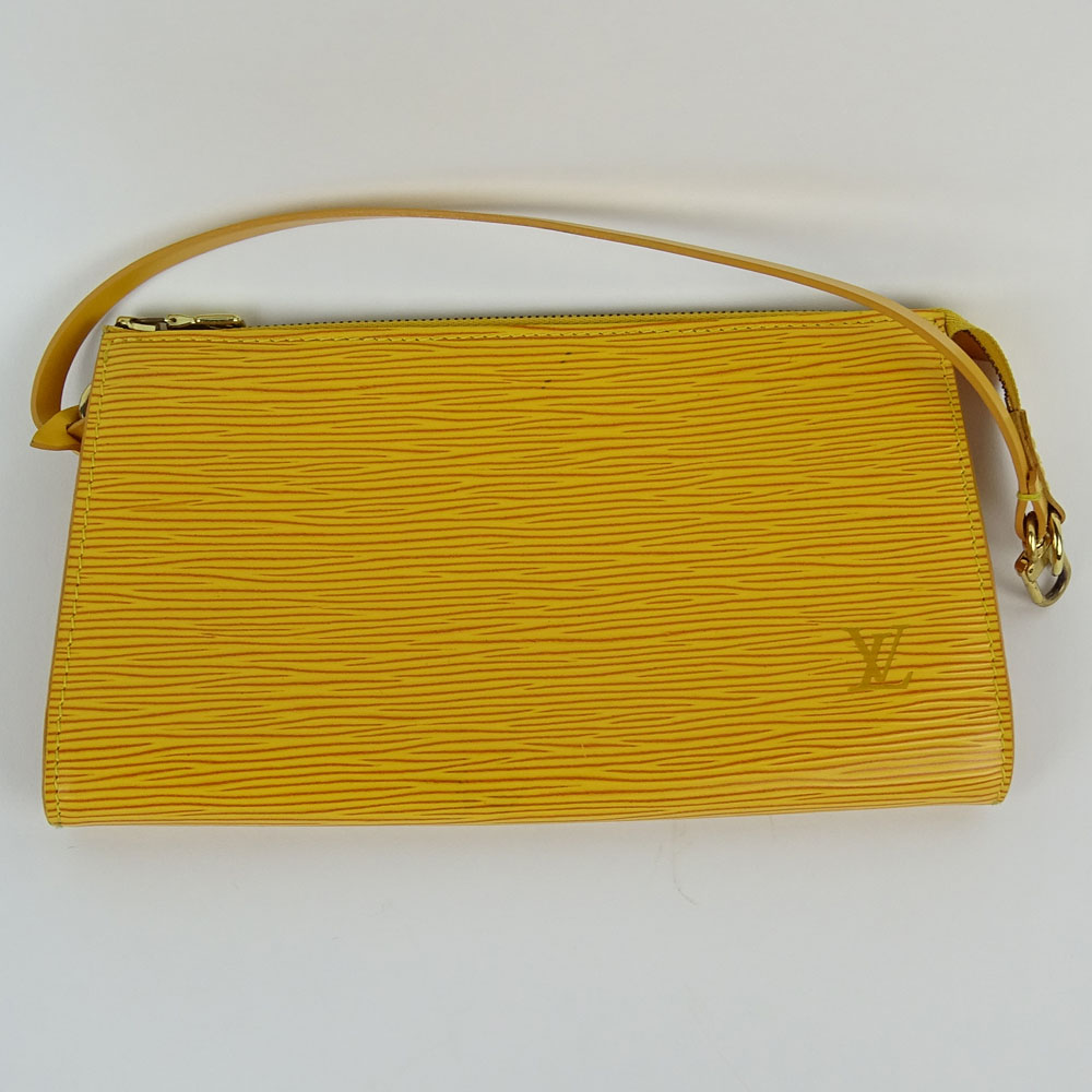 Nice Pre-Owned Louis Vuitton Yellow Leather Wristlet clutch handbag.