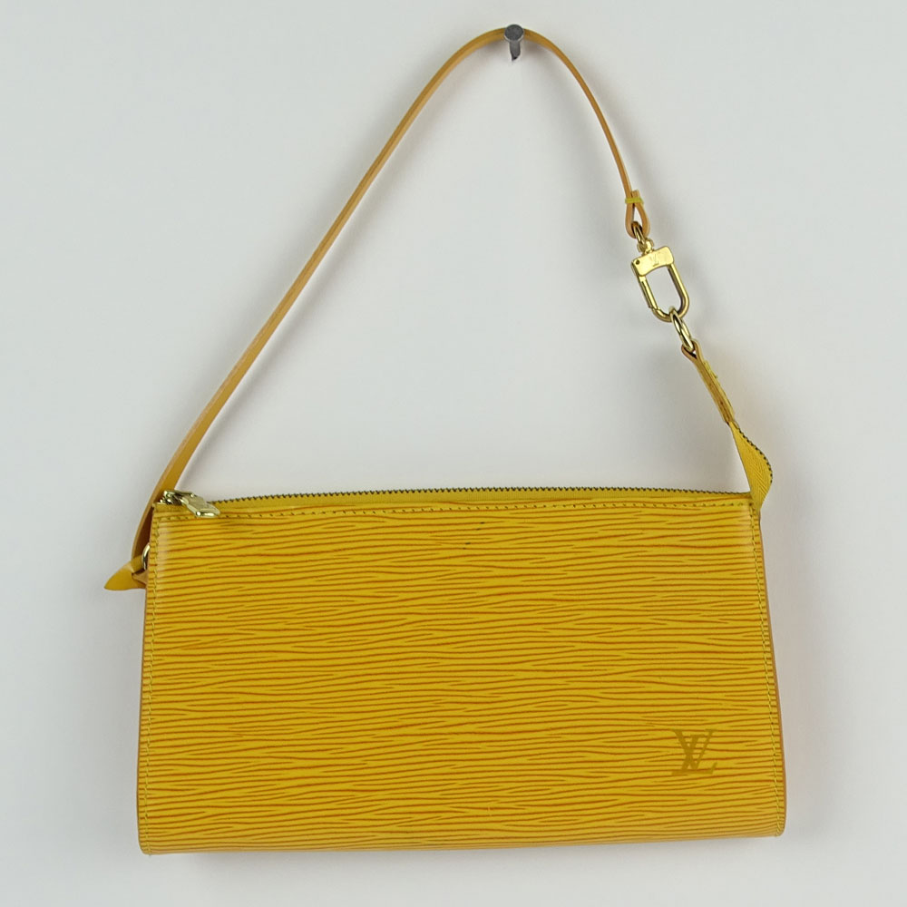 Nice Pre-Owned Louis Vuitton Yellow Leather Wristlet clutch handbag.