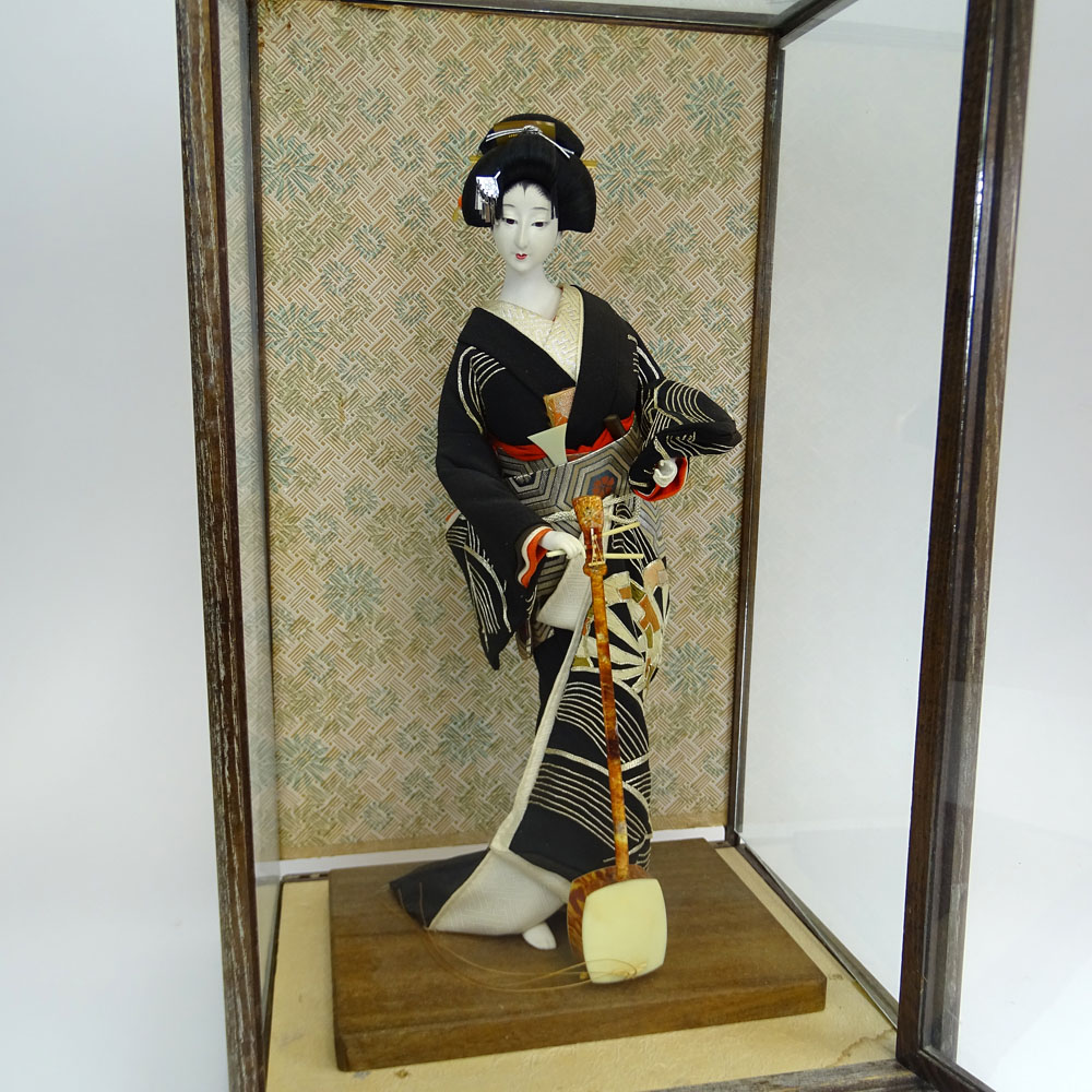 Vintage Japanese Geisha Doll In Glass Case.