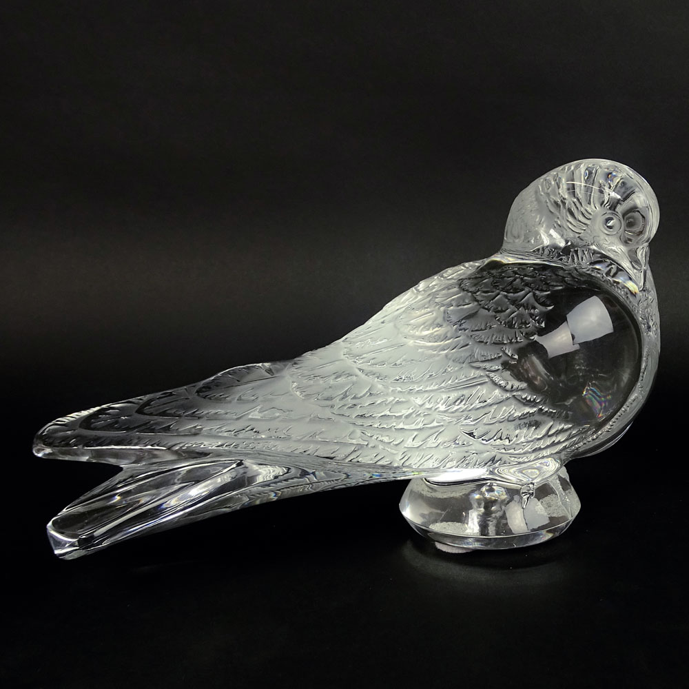 Lalique "Pigeon Grand" Crystal Figure. 