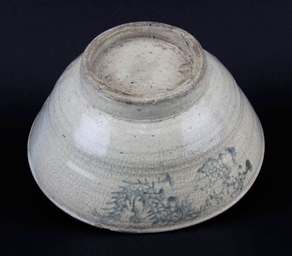 Chinese Sung Dynasty Glazed and Decorated Ceramic Bowl