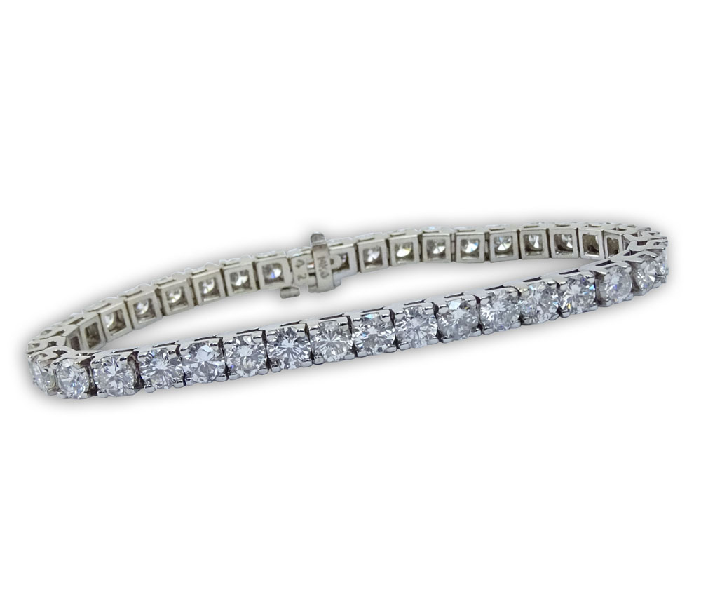 Approx. 13.77 Carat Round Brilliant Cut Diamond and 14 Karat White Gold Tennis Bracelet