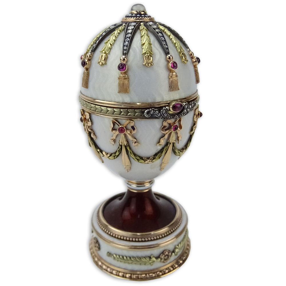 Early 20th Century Russian 56 Rose, Yellow and White Gold (14K), Moire and Guilloche Enamel Egg 