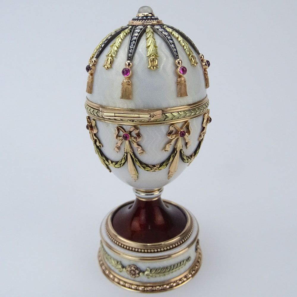 Early 20th Century Russian 56 Rose, Yellow and White Gold (14K), Moire and Guilloche Enamel Egg 