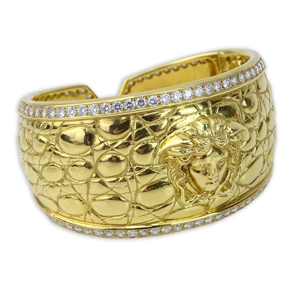 Vintage Gianni Versace Heavy 18 Karat Yellow Gold and Round Brilliant Cut Diamond Hinged Cuff Bracelet