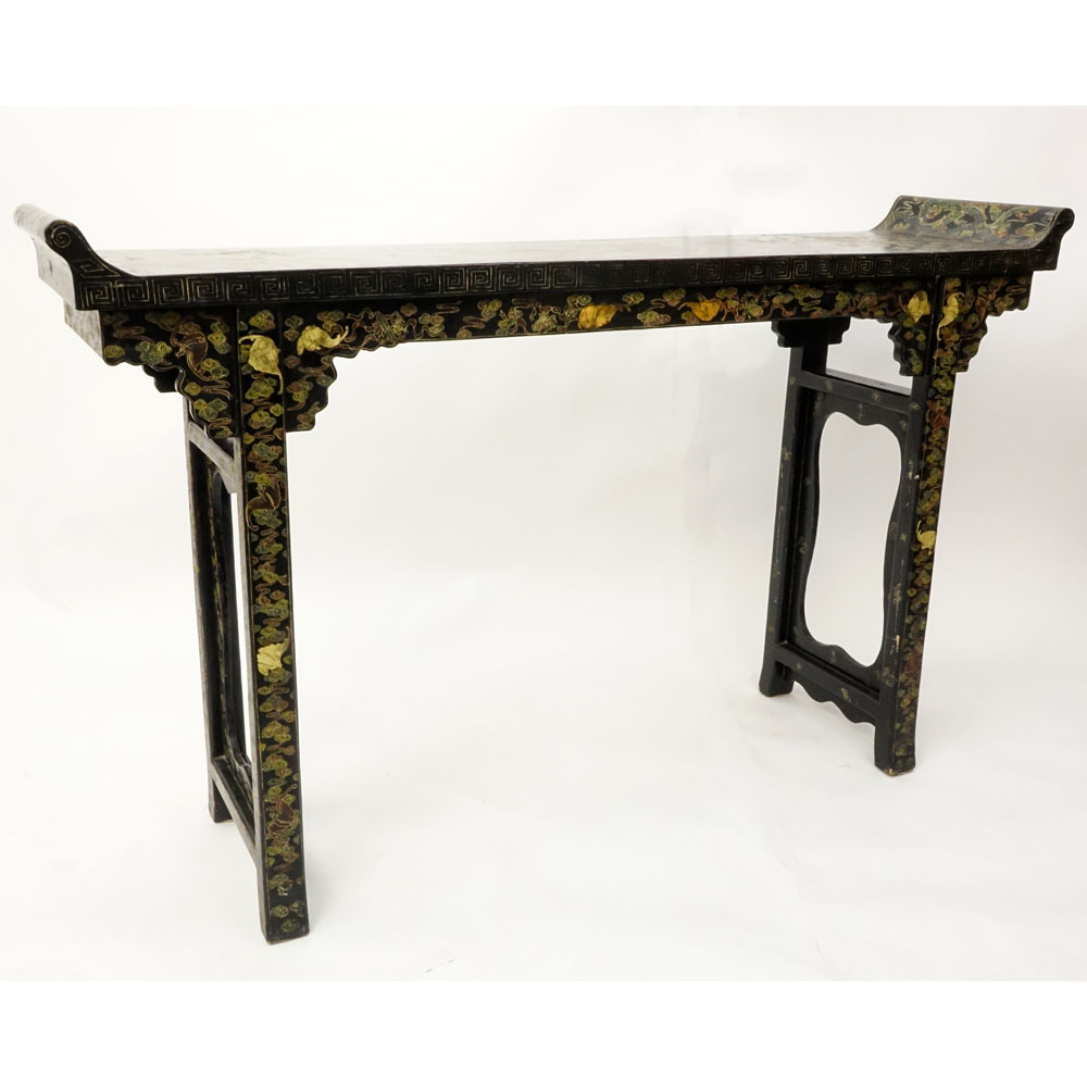 Early 20th Century Chinoiserie Lacquered Altar Table