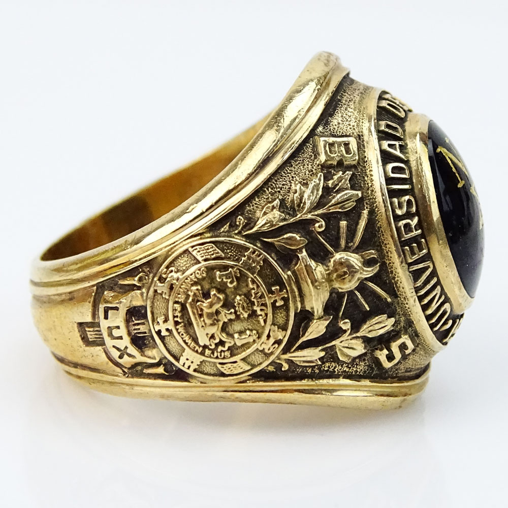 Vintage Heavy 10 Karat Yellow Gold and Black Onyx Puerto Rico University Class Ring