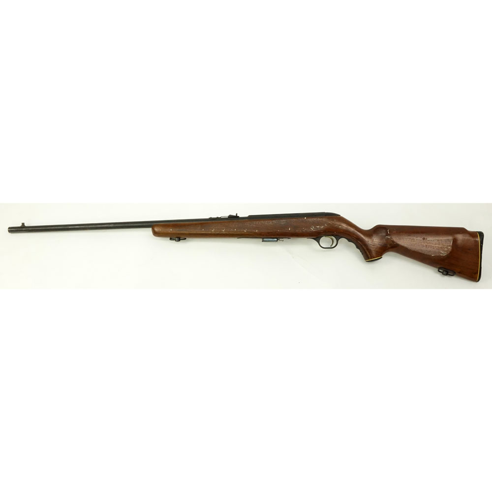 O.F. Mossberg & Sons Inc. Chuckster Model 640K 22 Magnum Rifle