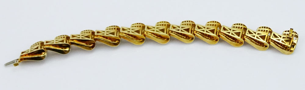 Fine Quality Three Dimensional Scroll Bracelet