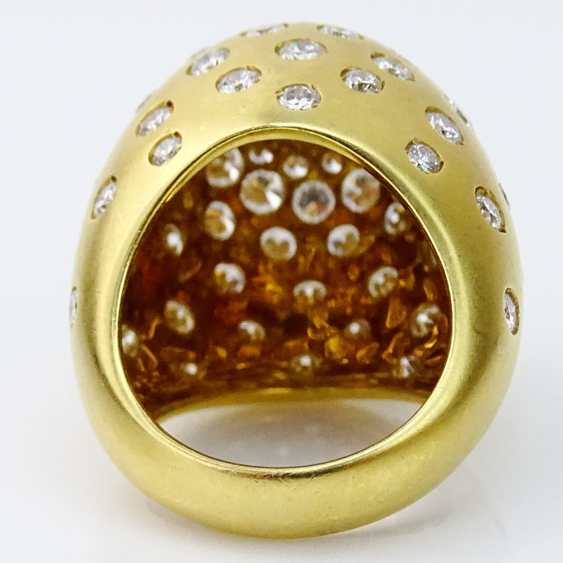 Large Modern Design Approx. 9.0 Carat Round Brilliant Cut Diamond and 18 Karat Yellow Gold Ring