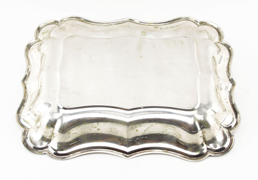 Greggio Rino .800 Battuto a Mano Continental Silver Dish.