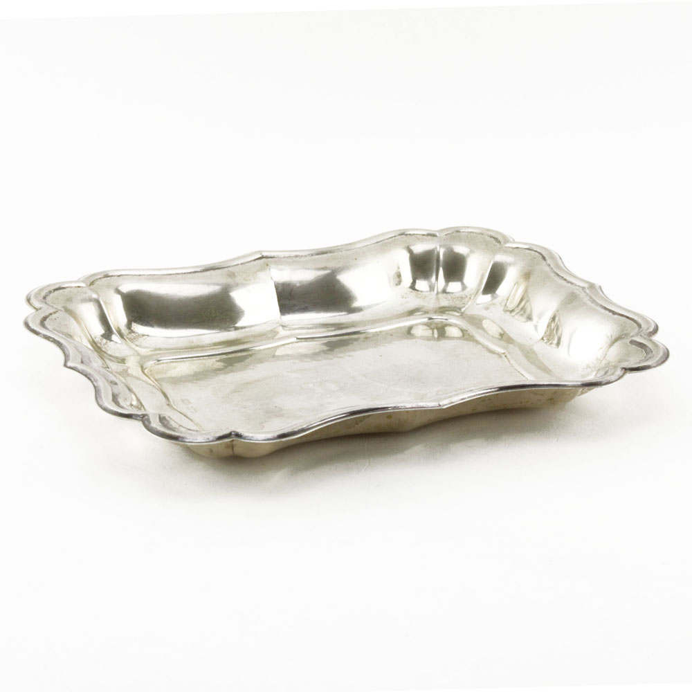 Greggio Rino .800 Battuto a Mano Continental Silver Dish.