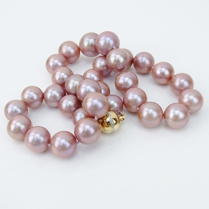 Single Strand Graduated Lavender Pearl Necklace with 14 Karat Gold Clasp