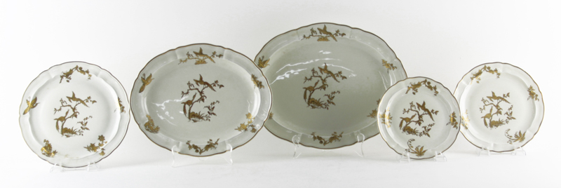 Hundred Twenty-Four (124) Piece Limoges "Reine Elizabeth" Gilt Hand Painted Dinner Service by Bernardaud